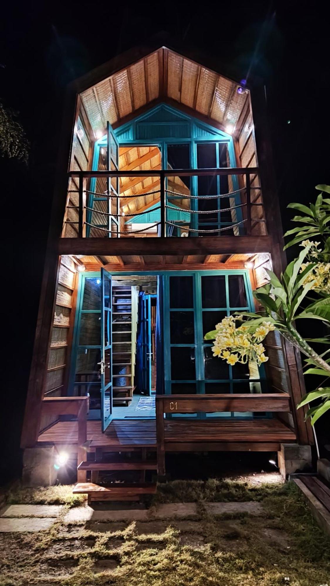 Absolute Villa Гили Траванган Экстерьер фото